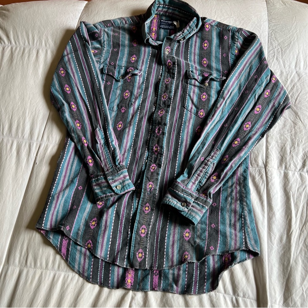 Vintage Wrangler cowboy cut Button Down MADE IN USA